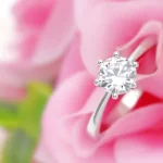 【やっぱり憧れ♪】ダイヤを使用した婚約指輪【徹底解説】