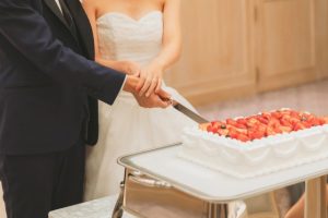 【シーン別♪】<結婚式BGM>定番から最新までオススメの曲!《ケーキ演出編》