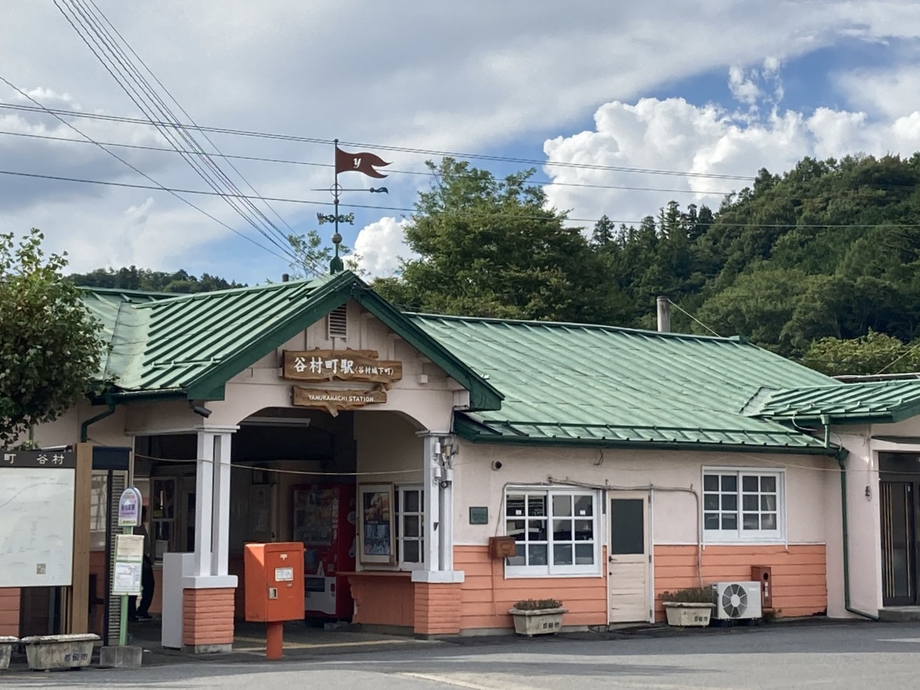 【山梨・谷村町駅】レトロな駅舎の穴場デートスポット！