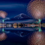 冬デートにおすすめ!富士山×花火の絶景【河口湖冬花火】~山梨で心温まる20分間を体験