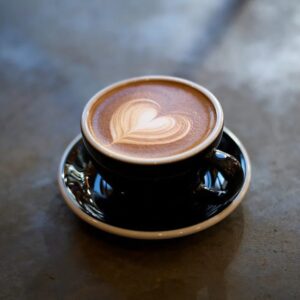 【山梨・甲斐市☕】夜カフェ&ドーナツが話題!DRAGON COFFEEでゆったりデートを