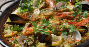 【昭和町】DiningBar Pavlovで本格パエリア＆デザートを堪能｜大人の夜デートにおすすめ！