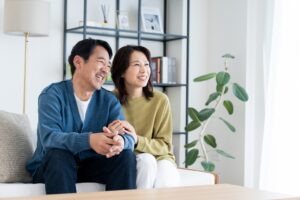 デートをするカップルの画像