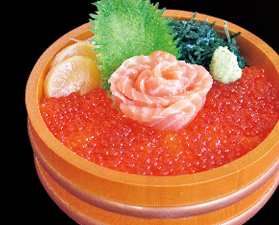 若鮨においてある海鮮丼の画像